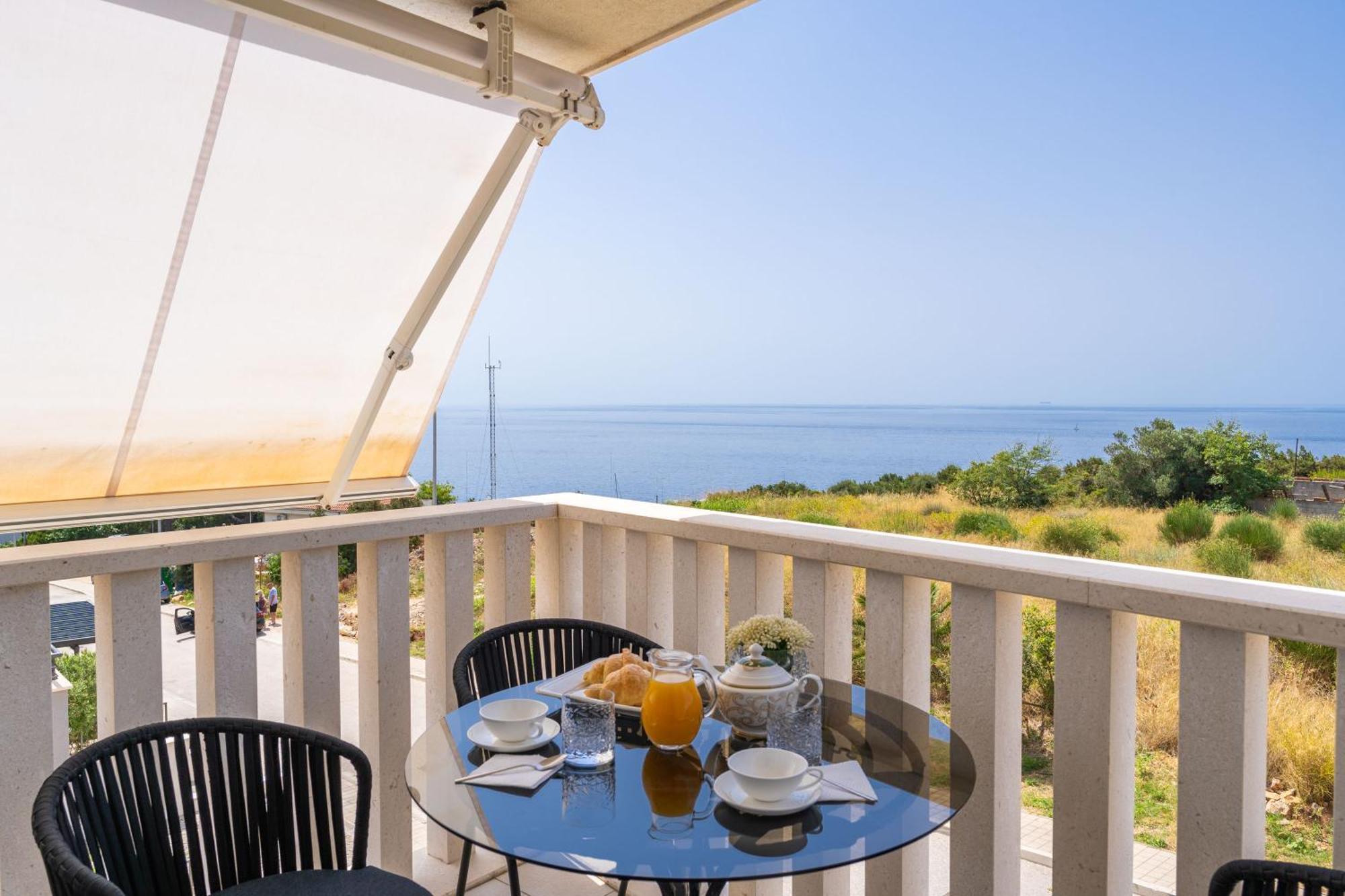 Apartment Apollo In Dubrovnik With Sea View Bagian luar foto